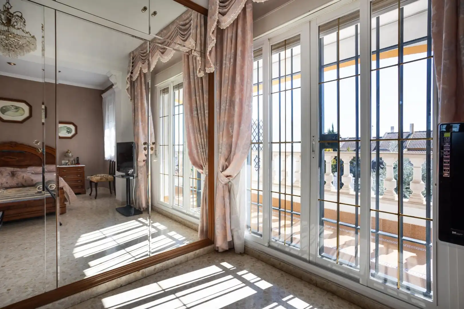 Detached homes for sale in El Brillante -El Naranjo - El Tablero