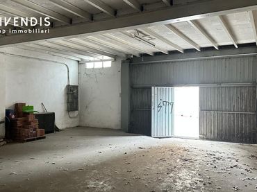 Industriegebäude zum Verkauf in Avenida de les Garrigues