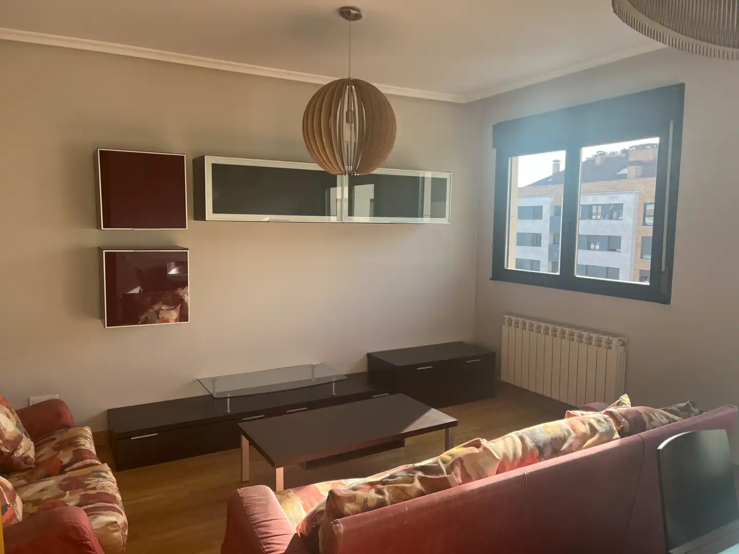 Living room of Attic for rent in  Logroño  with Air Conditioner, Heating and Parquet flooring