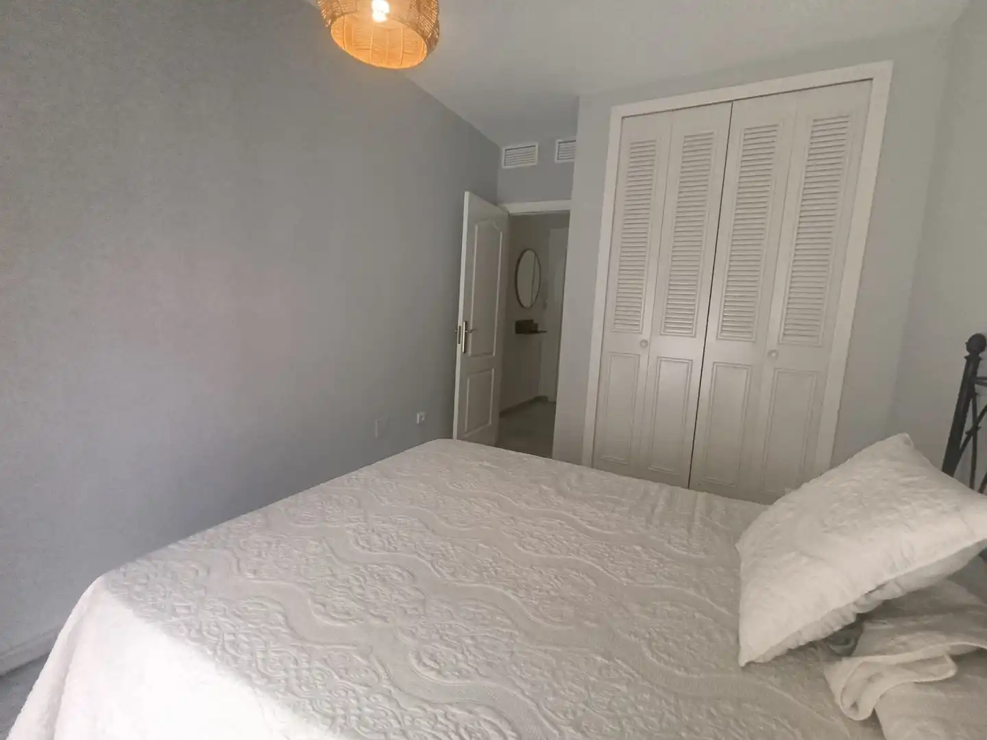 Habitación de Apartamento de alquiler con opción a compra en Málaga con Aire acondicionado, Terraza y Trastero