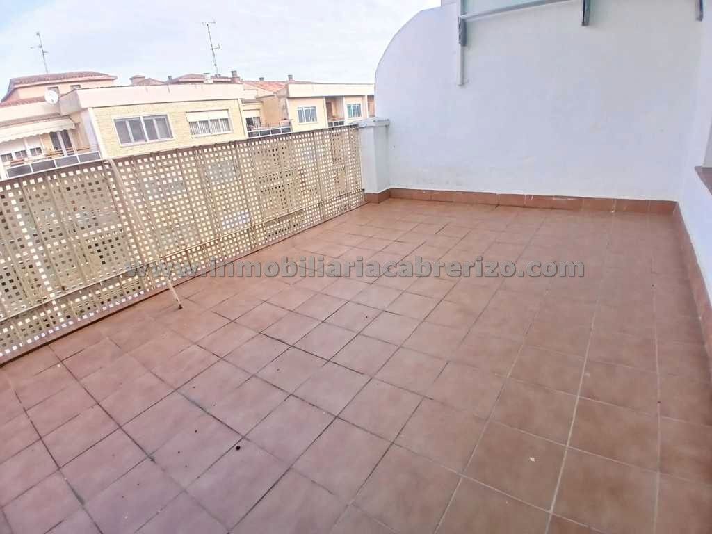 Exterior view of Attic for sale in  Logroño  with Air Conditioner, Terrace and Furnished