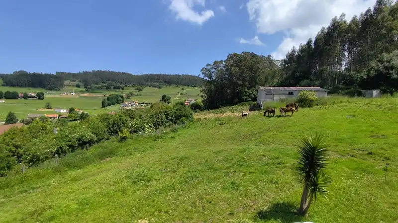 Vista exterior de Casa o xalet en venda en Soto del Barco amb Calefacció, Traster i Balcó