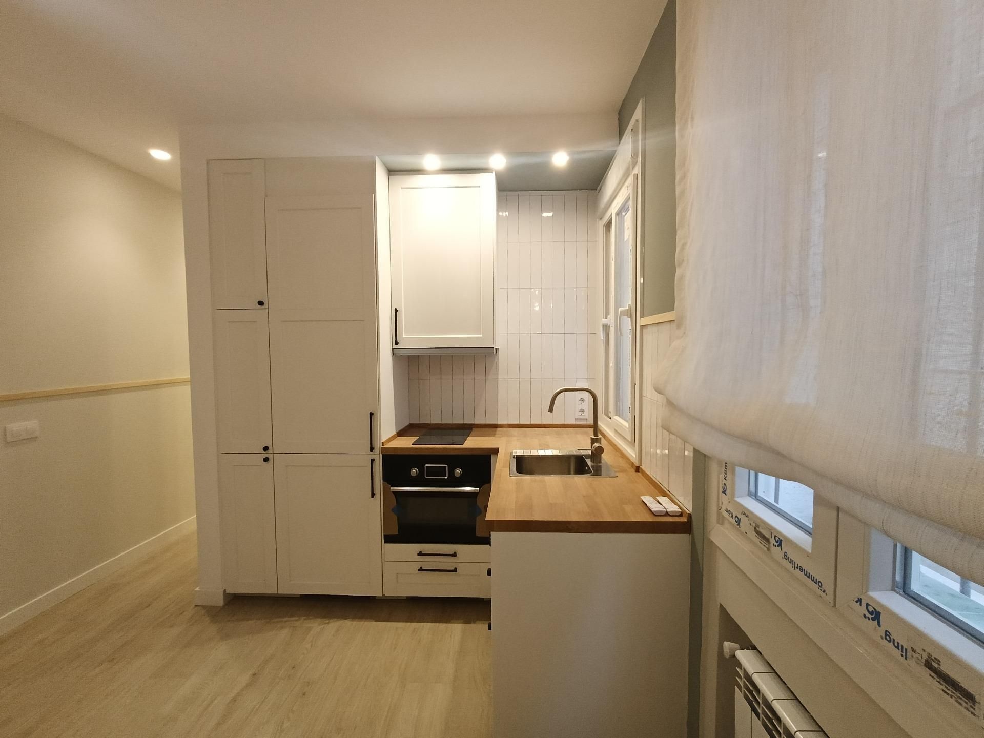 Cocina de Apartamento de alquiler en  Madrid Capital