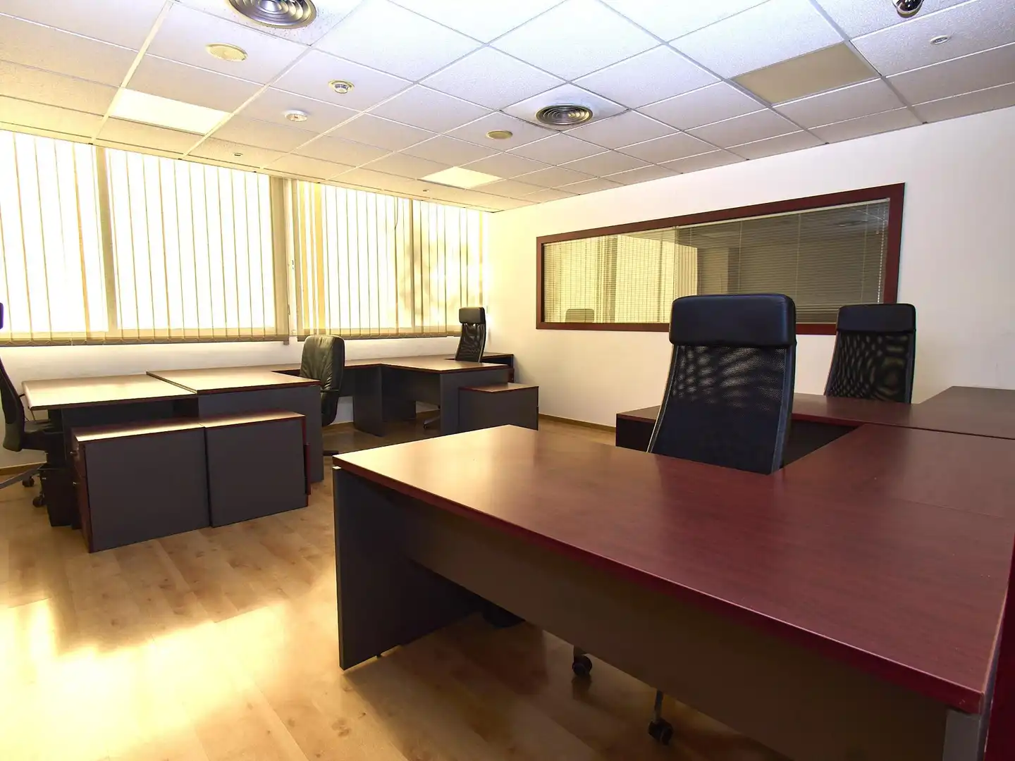Oficina en venta en Barcelona con Aire acondicionado, Calefacción y Amueblado