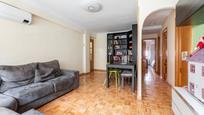 Living room of Flat for sale in  Madrid Capital  with Air Conditioner, Heating and Furnished