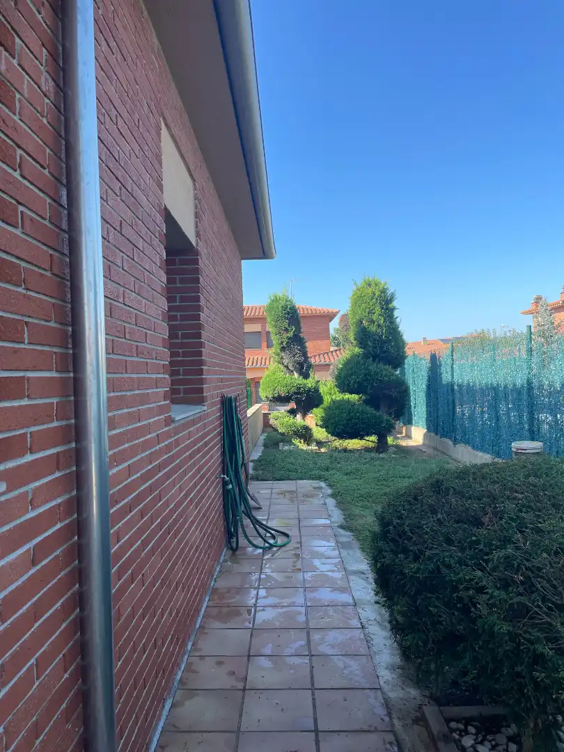 Jardín de Casa o chalet en venta en Llambilles con Aire acondicionado, Calefacción y Jardín privado