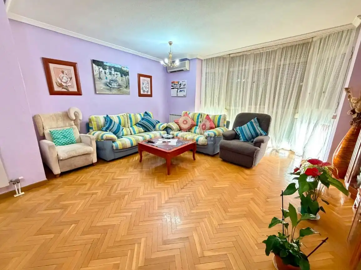Sala de estar de Piso en venta en Arganda del Rey con Piscina comunitaria