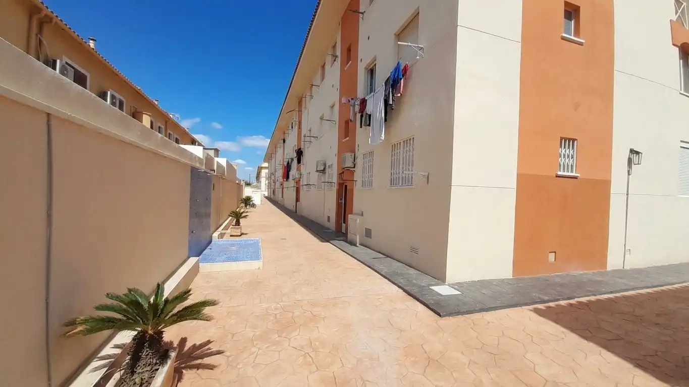 Vista exterior de Apartament en venda en Mazarrón amb Moblat i Balcó