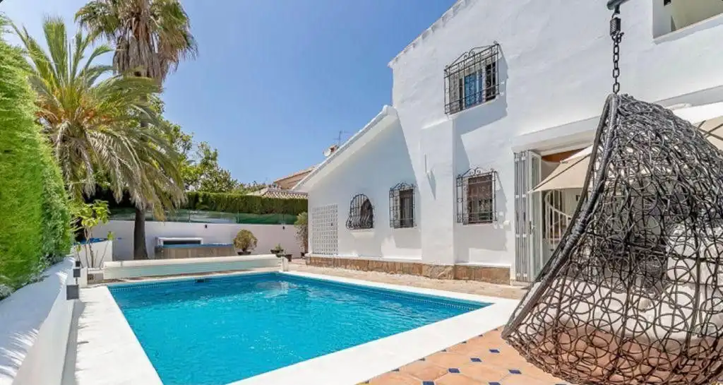 Casa o xalet de lloguer a Bahía de Marbella