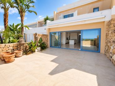 Adossat amb balcó en venda a Cala Vedella-Cala Tarida