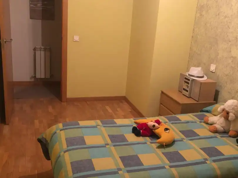Piso con ascensor en venta en Primero de junio 19, imagen 3