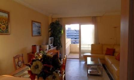 Photo 2 of Flat for sale in Muelle Benabola, 3, Puerto Banús, Málaga