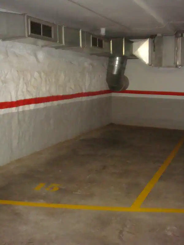 Parking with lift for sale in C/ Aries, imagen 8