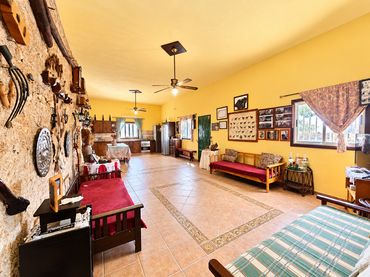 Casa rústica amb jardí en venda a Antigua pueblo