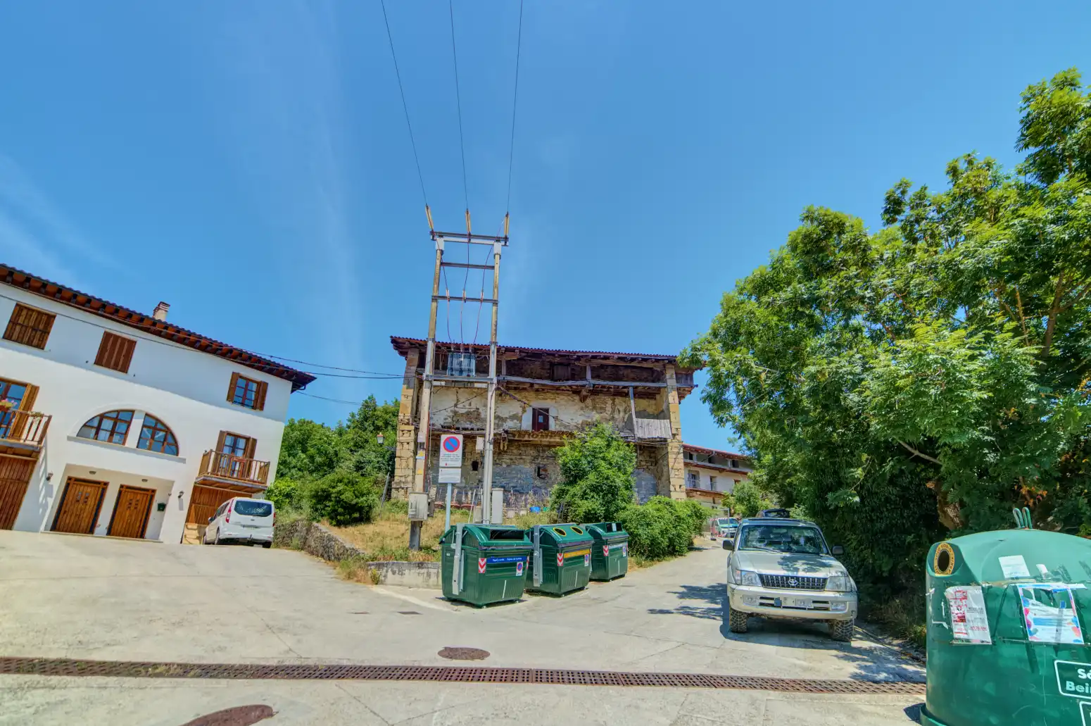 Vista exterior de Casa o xalet en venda en Esteribar amb Jardí privat