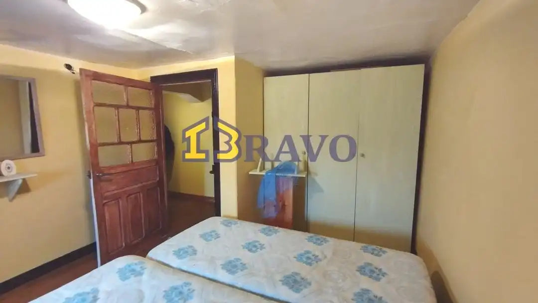 Dormitori de Casa o xalet en venda en Valle de Losa amb Jardí privat i Terrassa