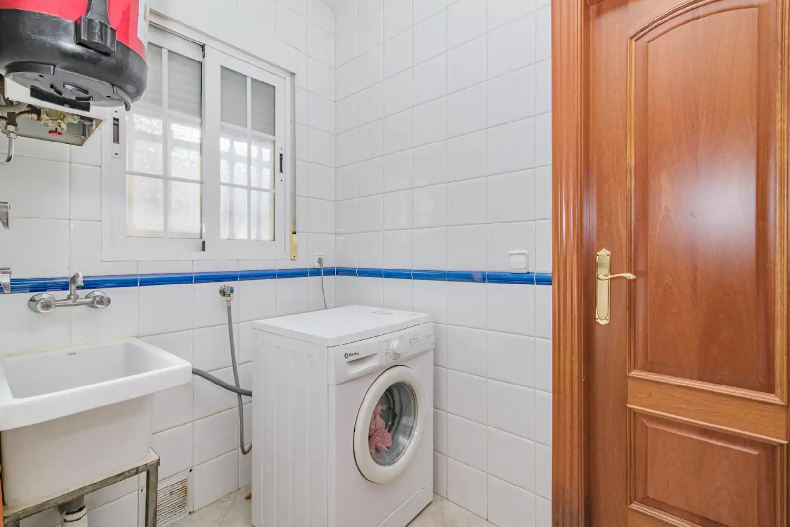 Bathroom of Houses for sale in Maracena  with Air Conditioner, Heating and Terrace