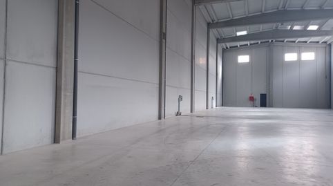 Foto 3 von Fabrikhallen zur Miete in Santa Ana, Ontinyent