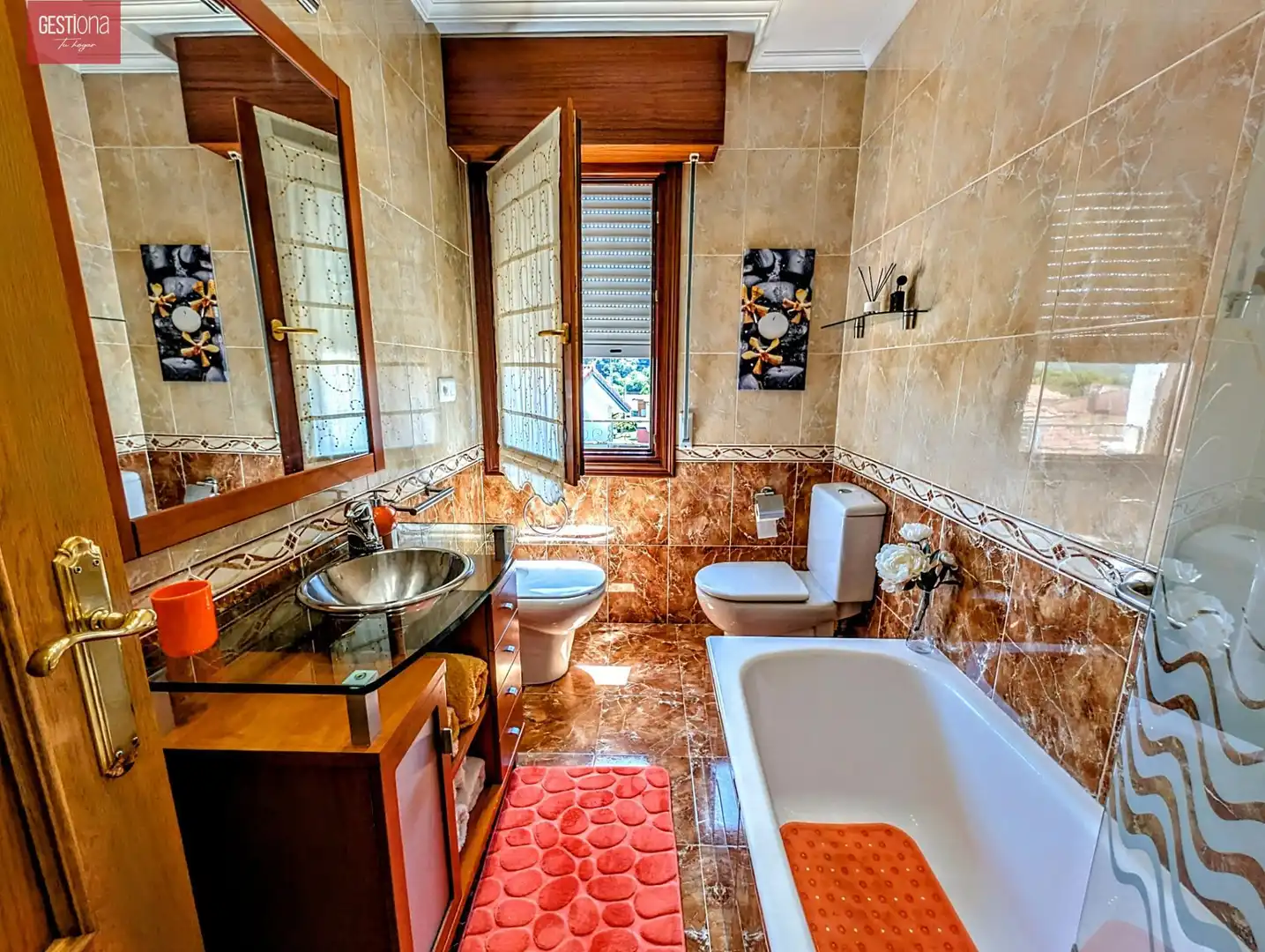 Baño de Casa adosada en venta en Arnuero con Calefacción, Jardín privado y Terraza