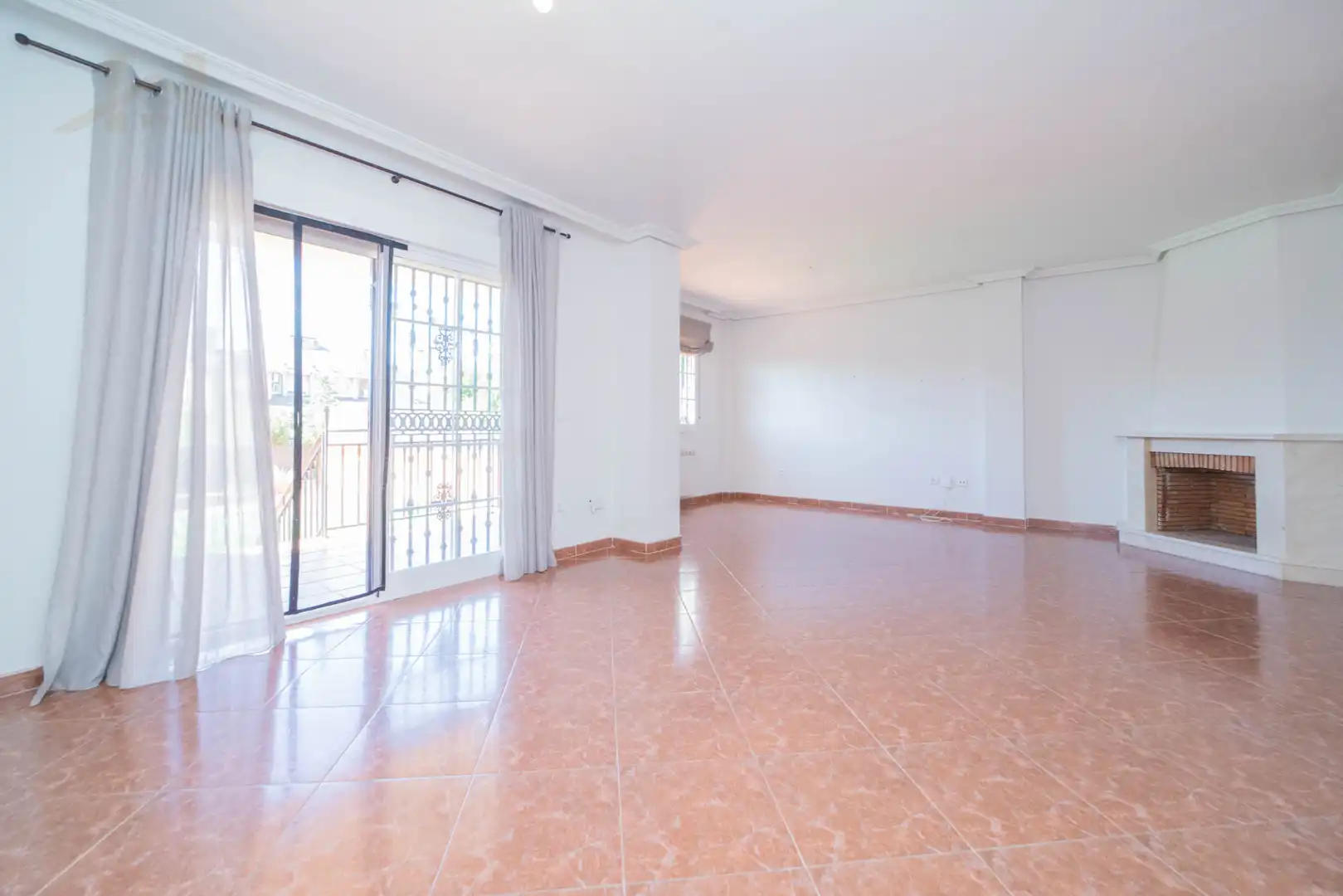 Semi-detached house with terrace for sale in Calle Río Guadalix 33, imagen 9