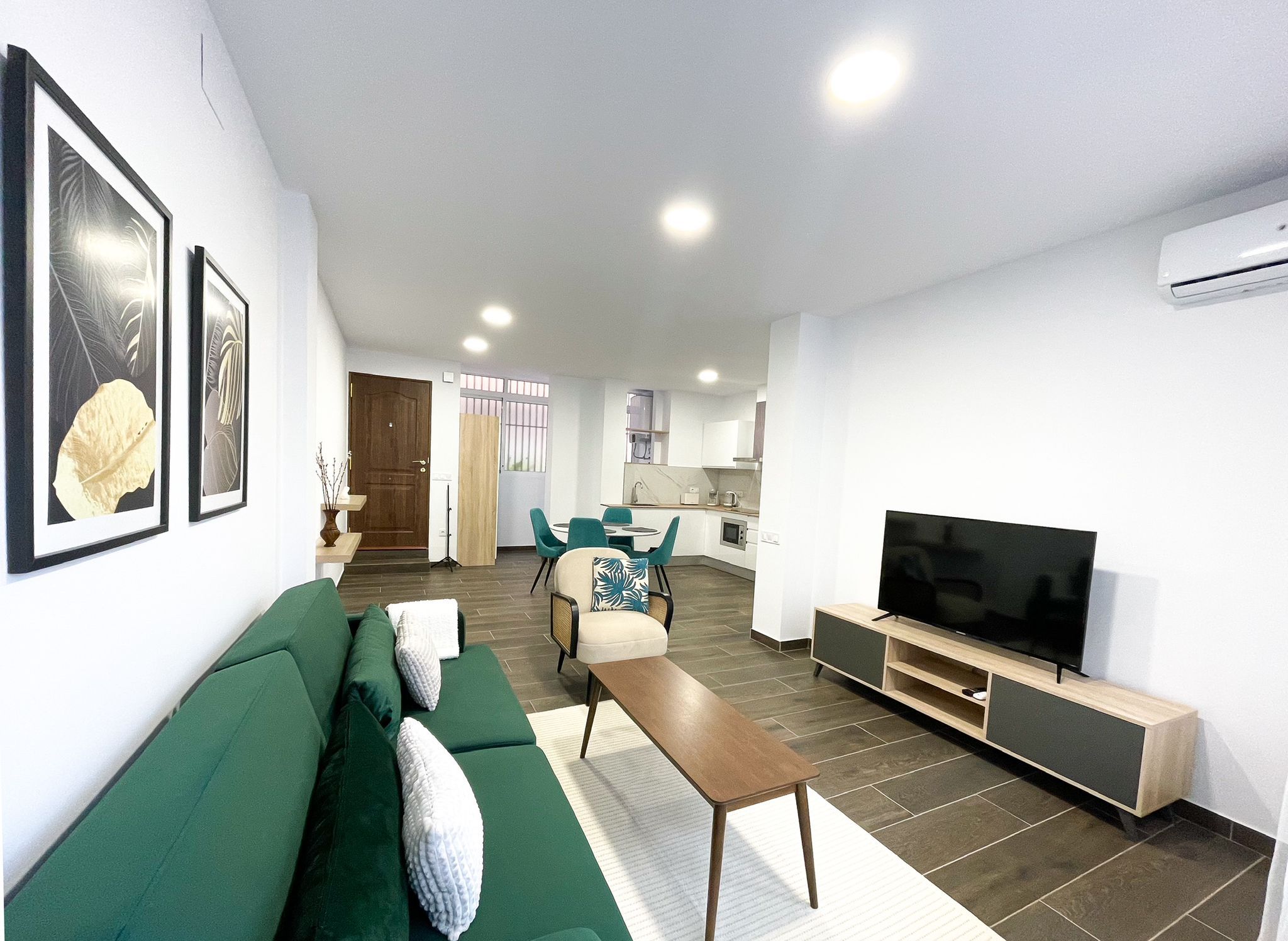 Living room of Flat for sale in Alicante / Alacant  with Air Conditioner, Heating and Furnished