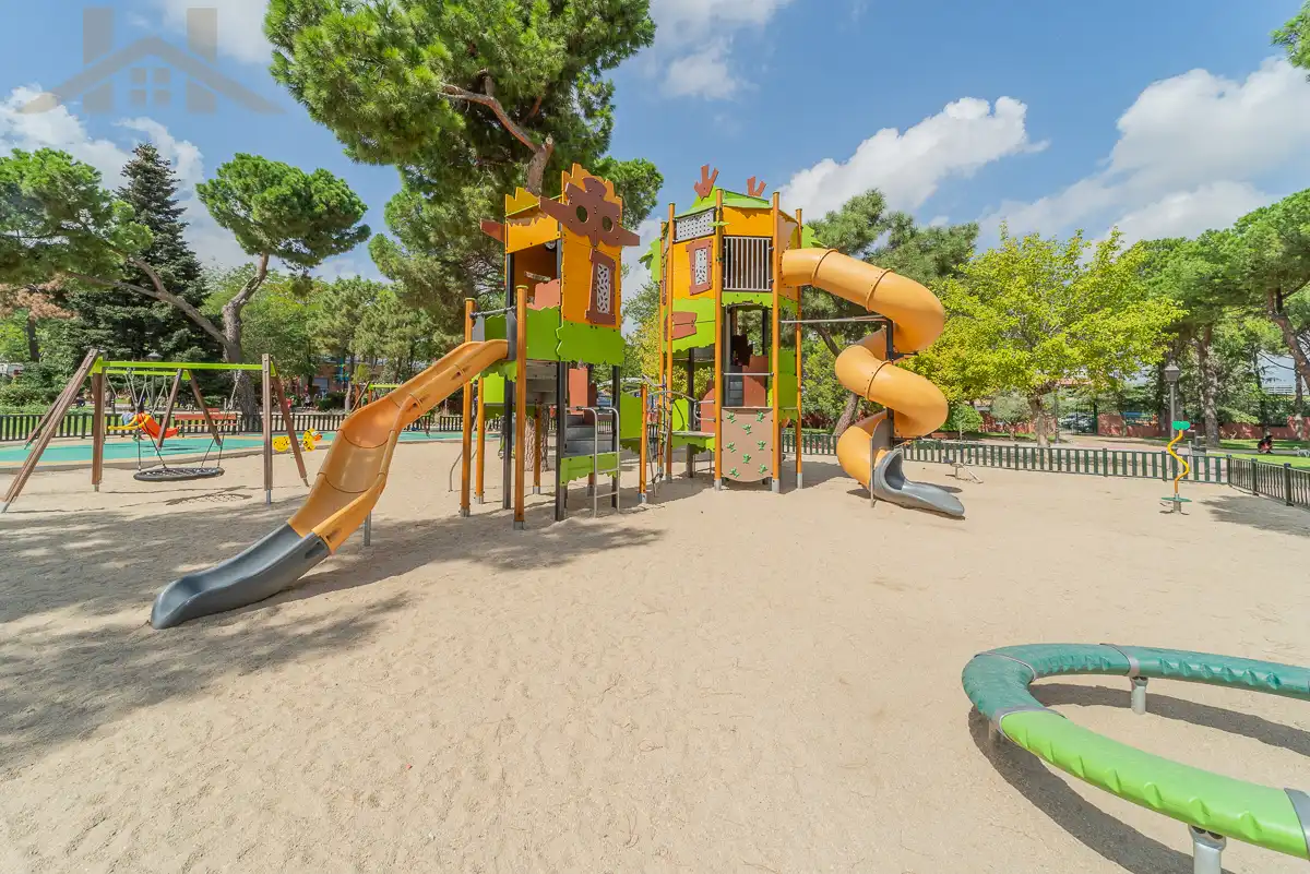 Exterior view of Detached homes for sale in Las Rozas de Madrid  with Air Conditioner, Heating and Private garden