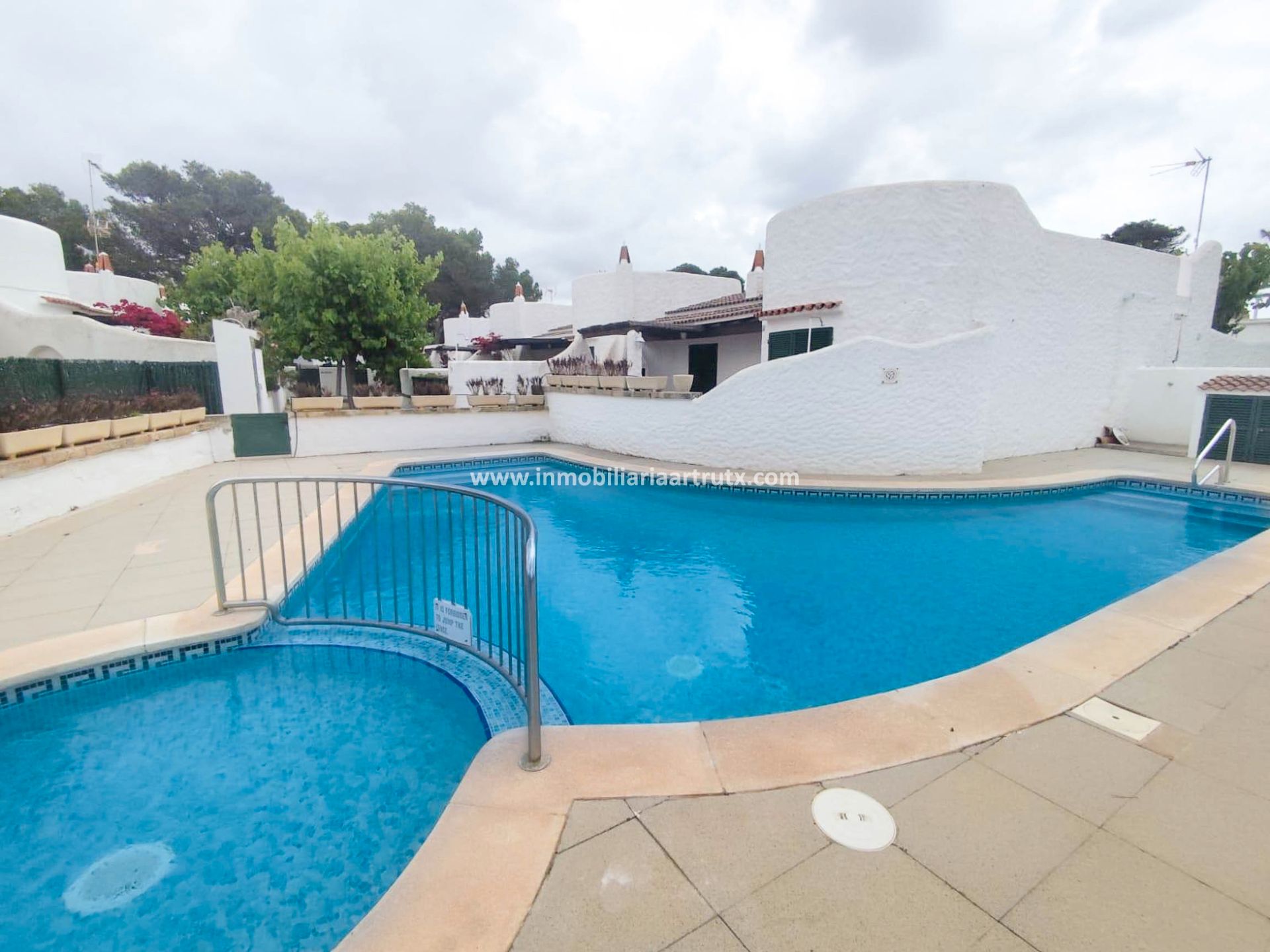 Piscina de Apartament en venda en Ciutadella de Menorca amb Aire condicionat, Moblat i Piscina comunitària