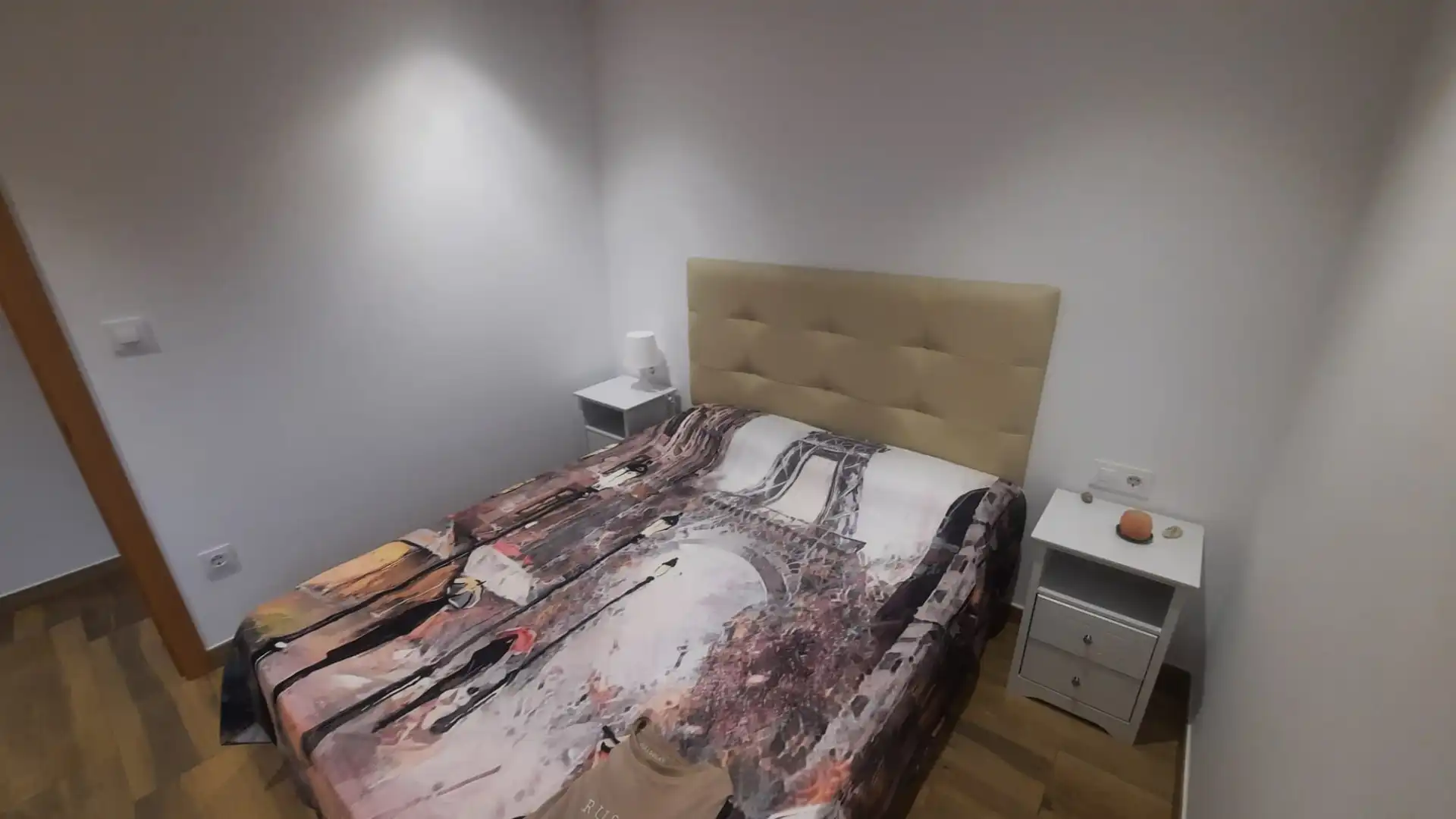 Bedroom of Flat for rent in Vigo   with Heating, Parquet flooring and Terrace