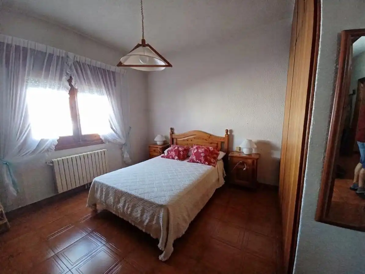 House with garden for sale in El Pedernoso, imagen 4