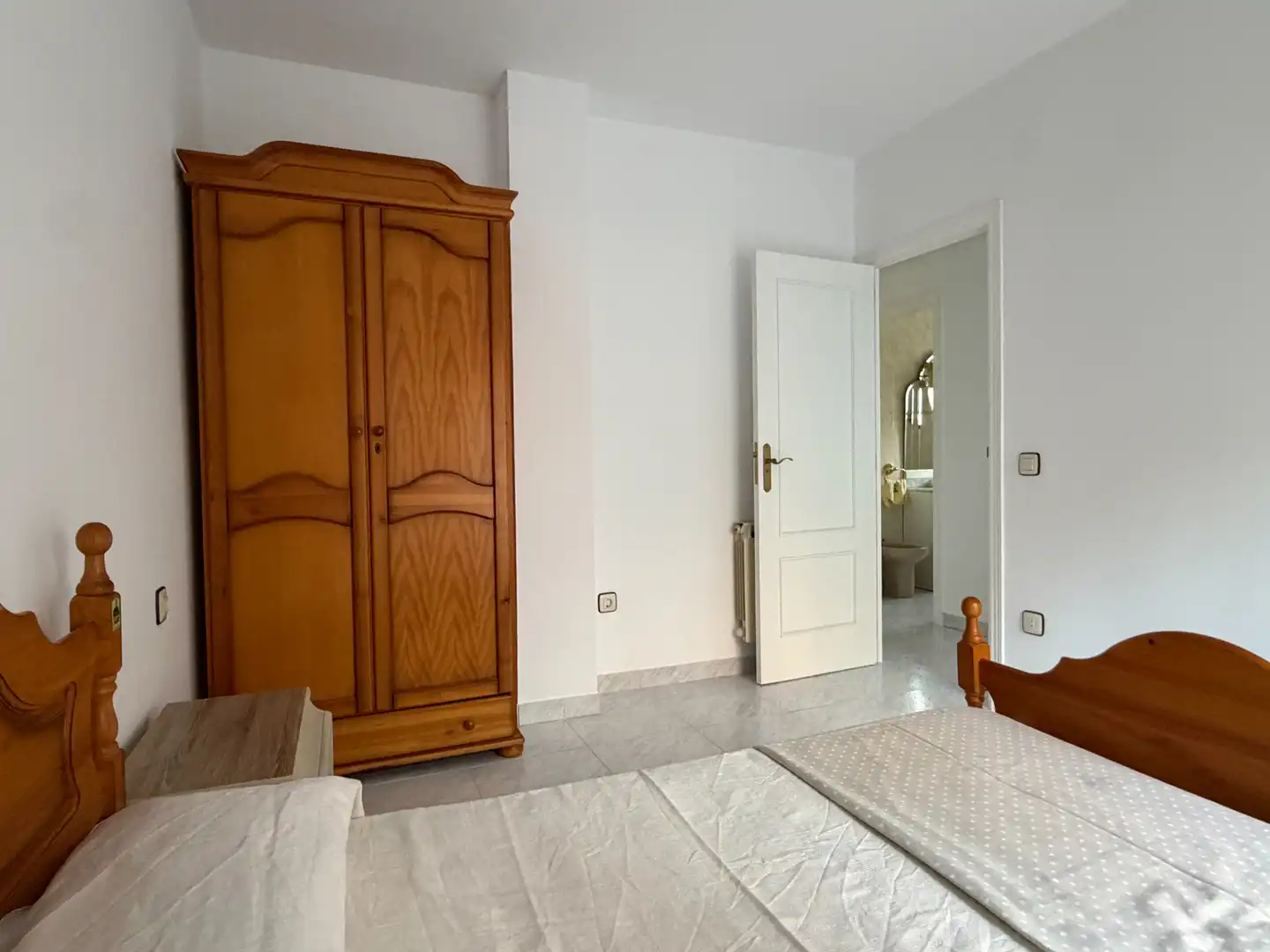 Wohnung zur Miete in Calle Sor Valentina Mirón, Los Pinos - El Pilar