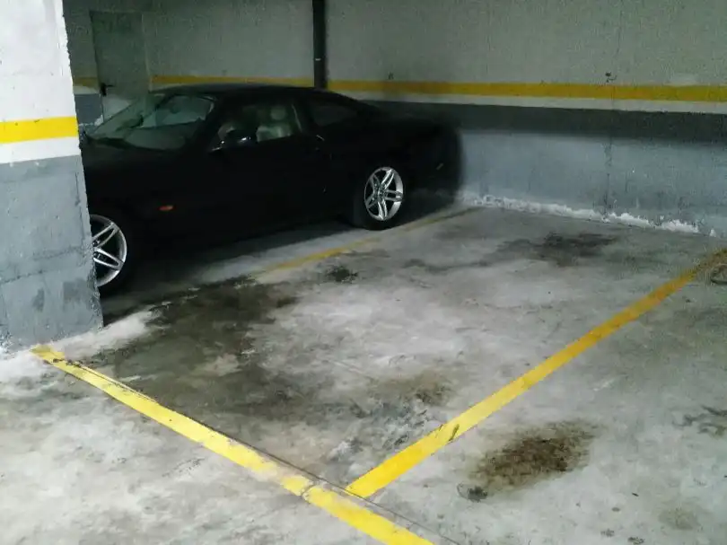 Parkplatz von Garage zur Miete in Castro-Urdiales