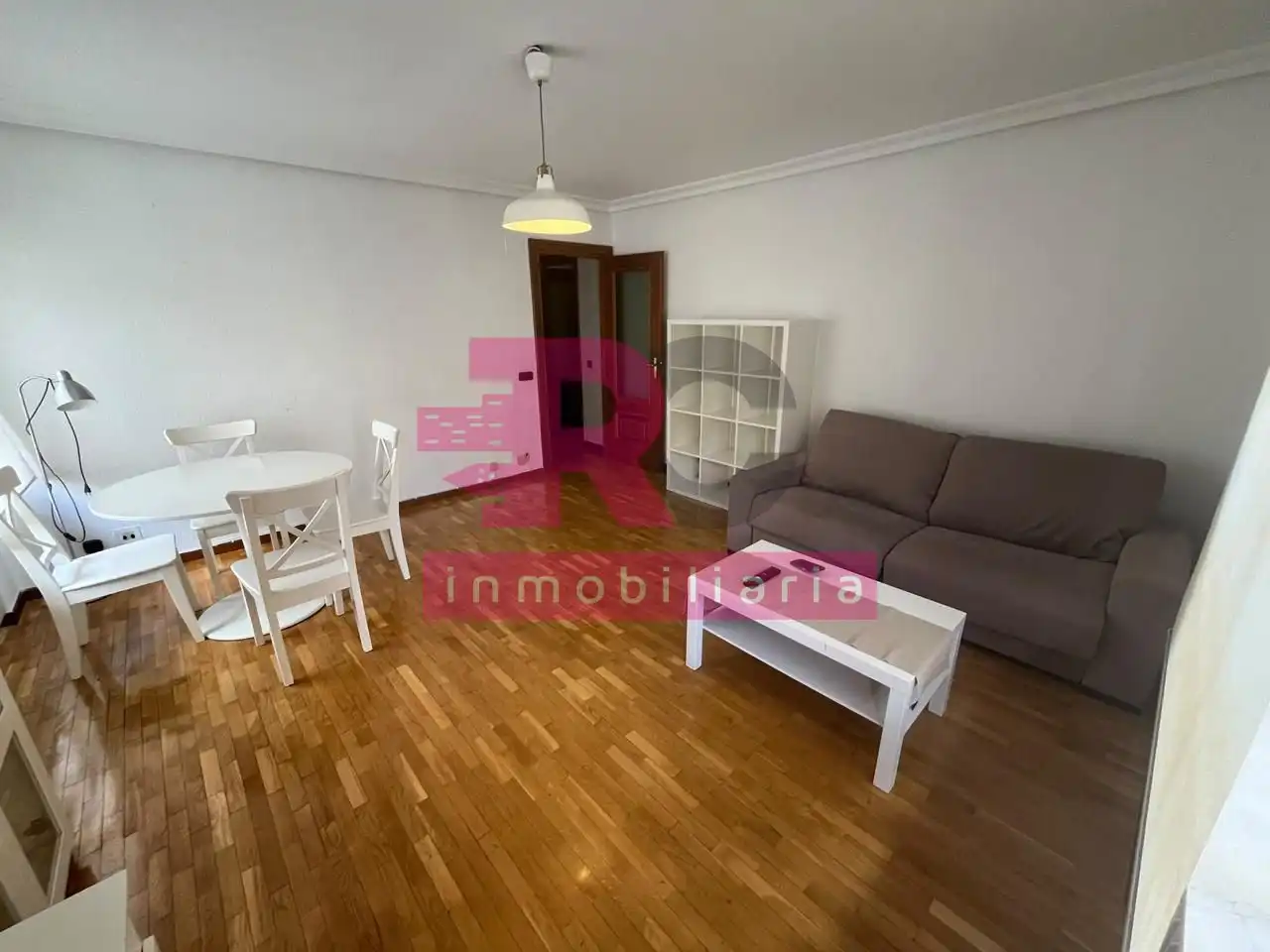 Sala de estar de Piso de alquiler en Salamanca con Calefacción y Parquet