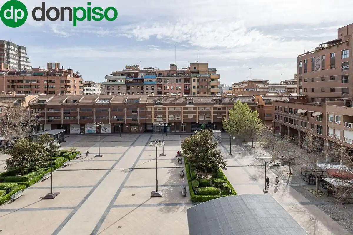 Exterior view of Flat for sale in Granada