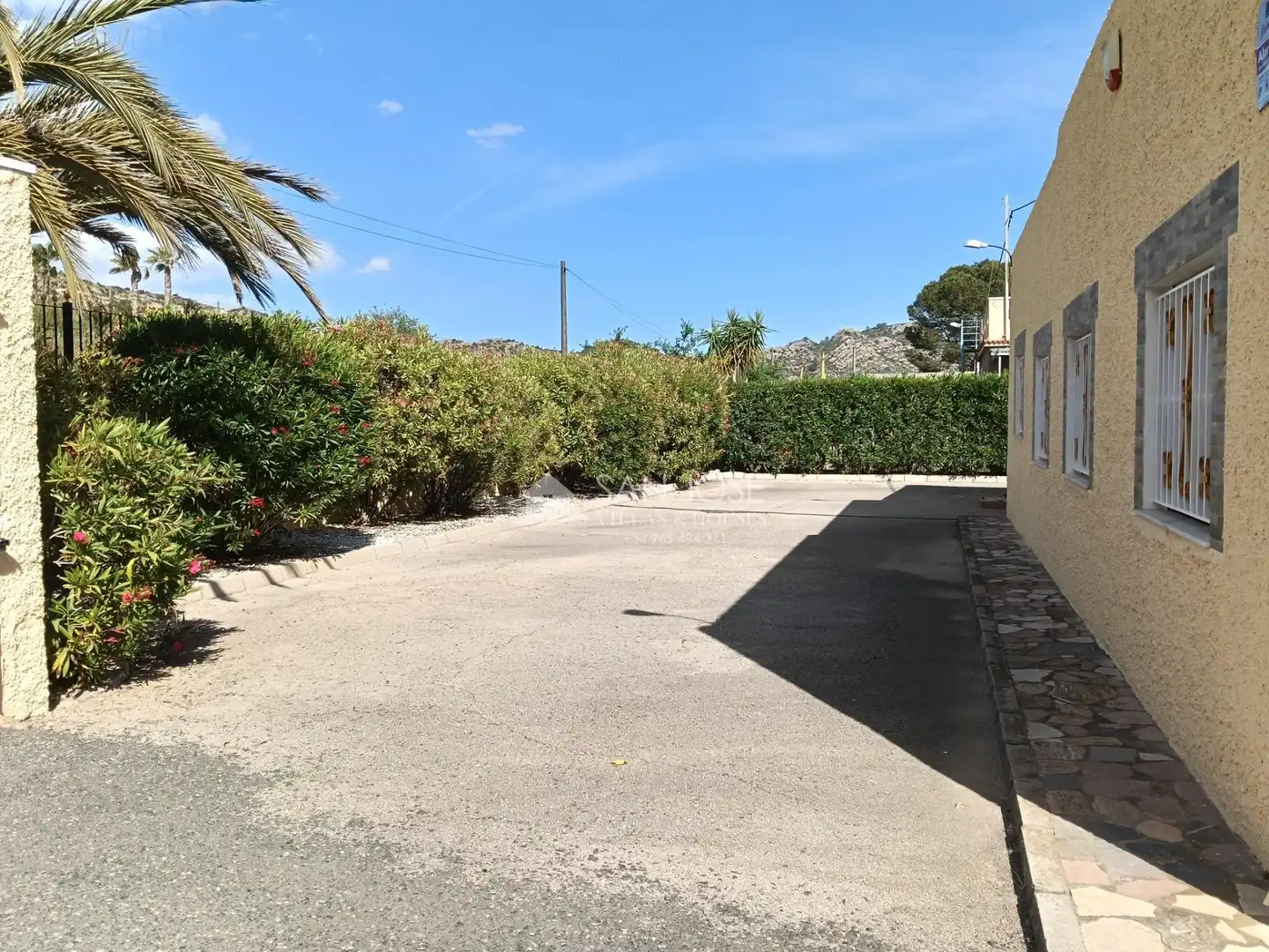 Parking de Casa o chalet en venta en Aspe con Aire acondicionado, Calefacción y Jardín privado