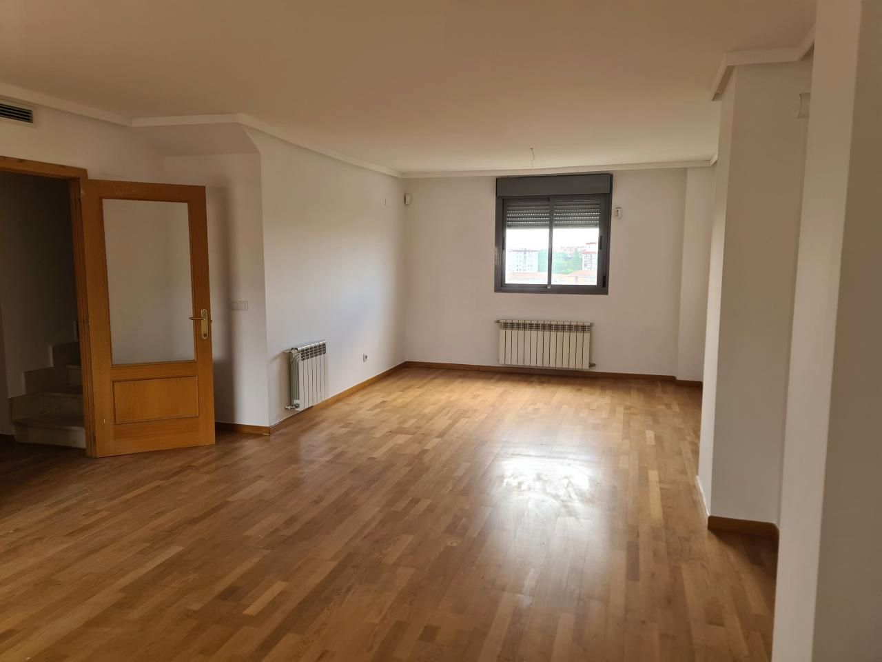 Sala d'estar de Dúplex en venda en Alcorcón