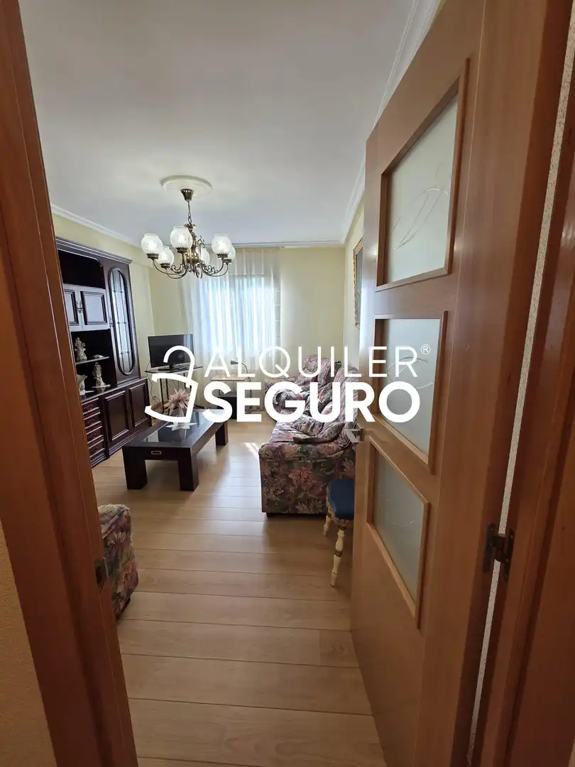 Sala de estar de Piso de alquiler en Burgos con Calefacción, Terraza y Amueblado