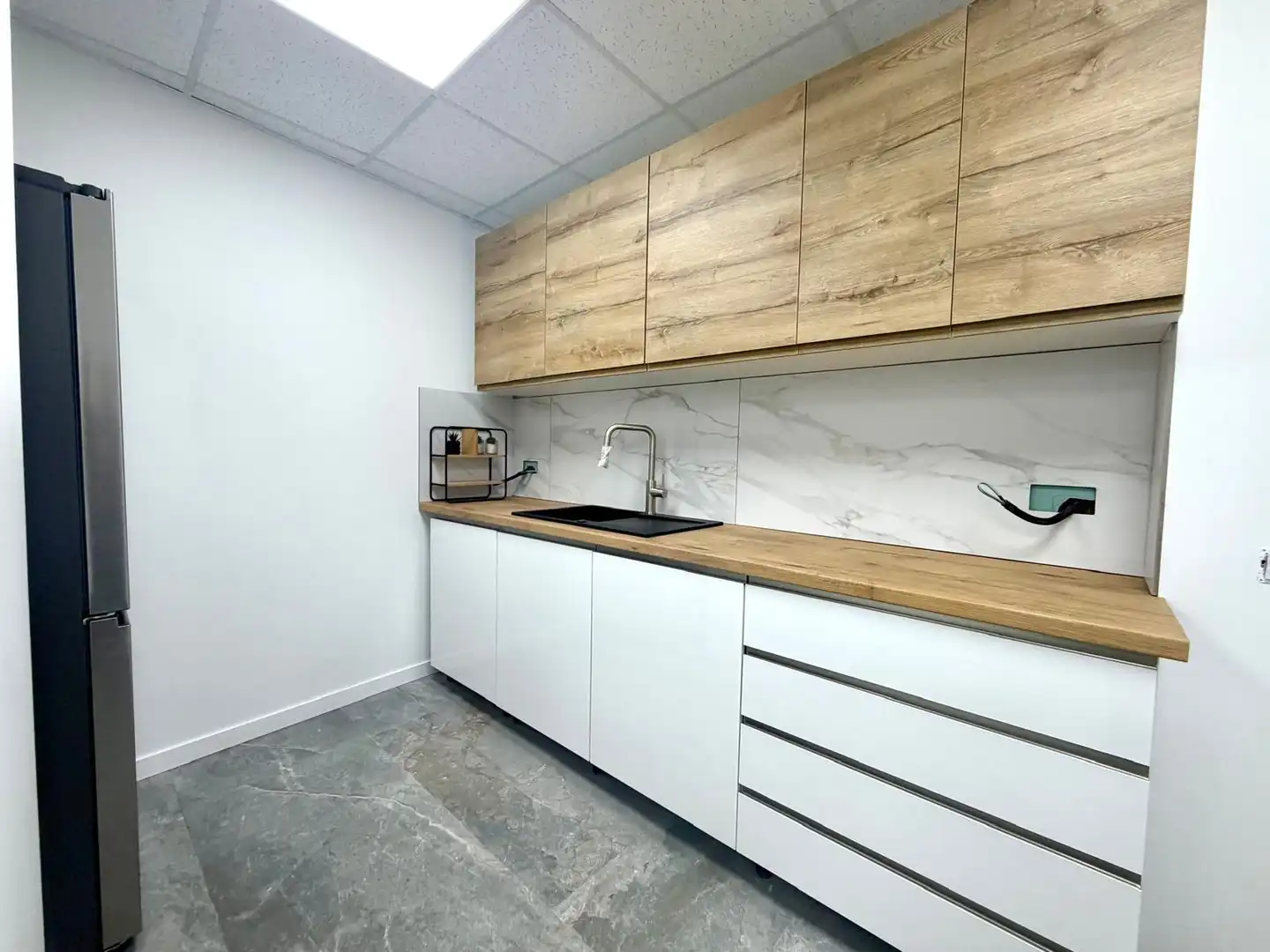 Cocina de Oficina de alquiler en Valencia con Aire acondicionado y Amueblado