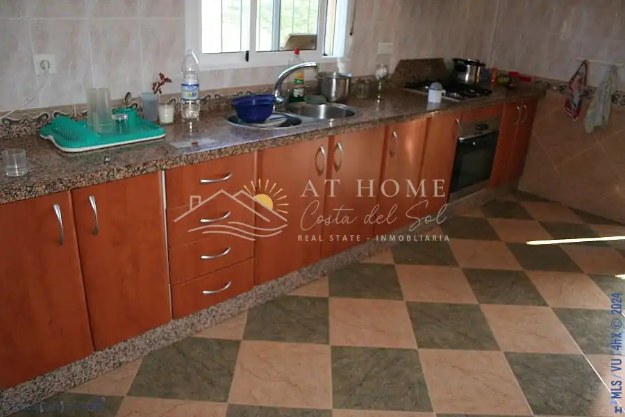 Casa rústica con piscina en venta en Almayate, imagen 7