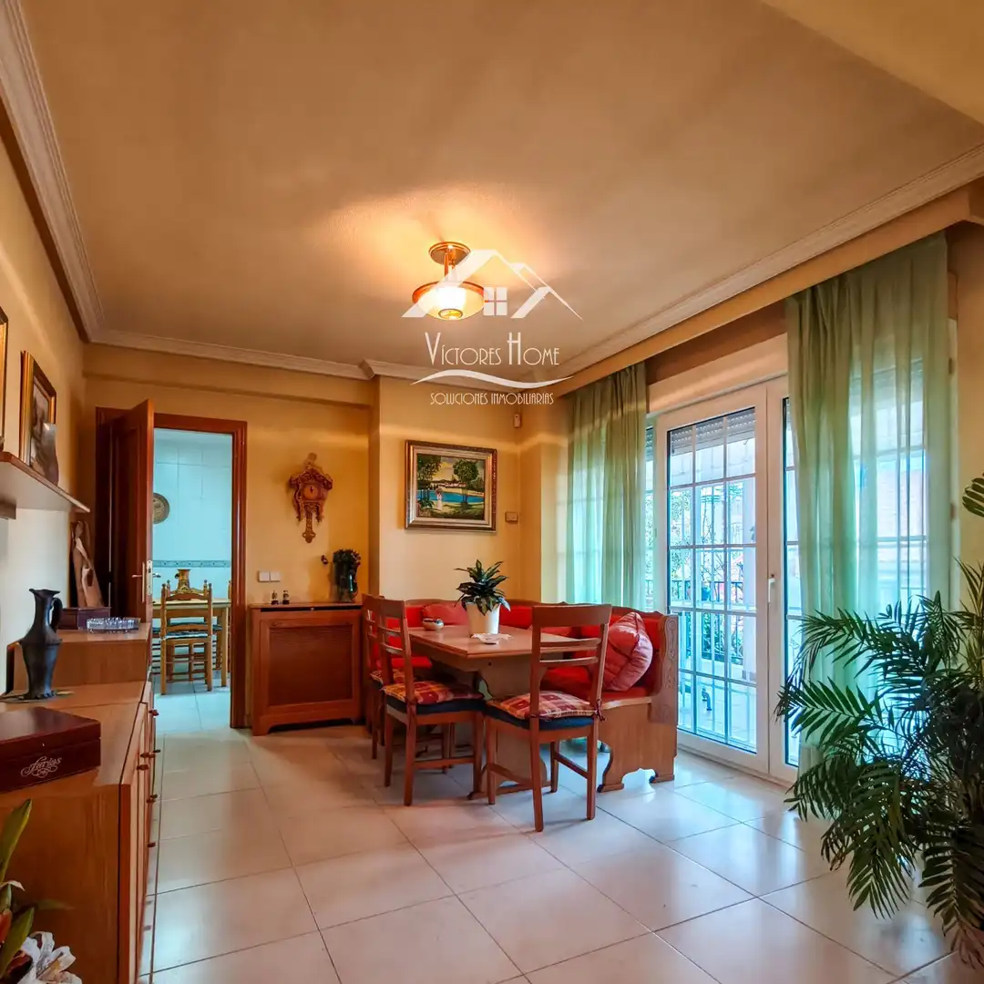Esszimmer von Einfamilien-Reihenhaus zum Verkauf in San Agustín del Guadalix mit Klimaanlage, Heizung und Parkett