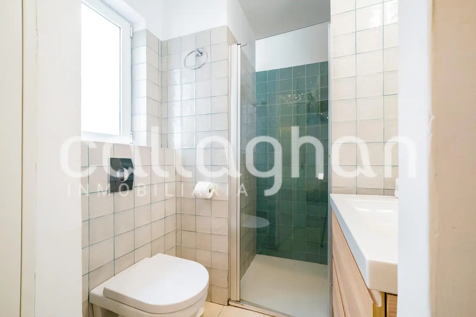 Baño de Planta baja en venta en Valencia con Aire acondicionado, Calefacción y Terraza