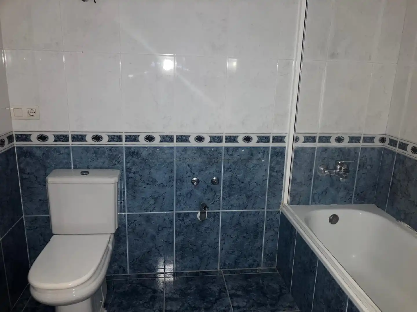 Bany de Pis en venda en El Carril - Paseo de Chapi