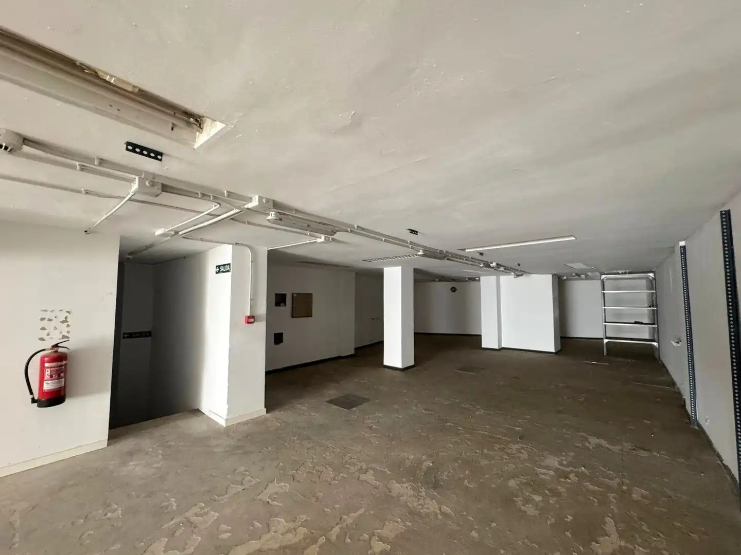 Local comercial en venda a Calle San Mames 1 24007 Leon, imagen 5