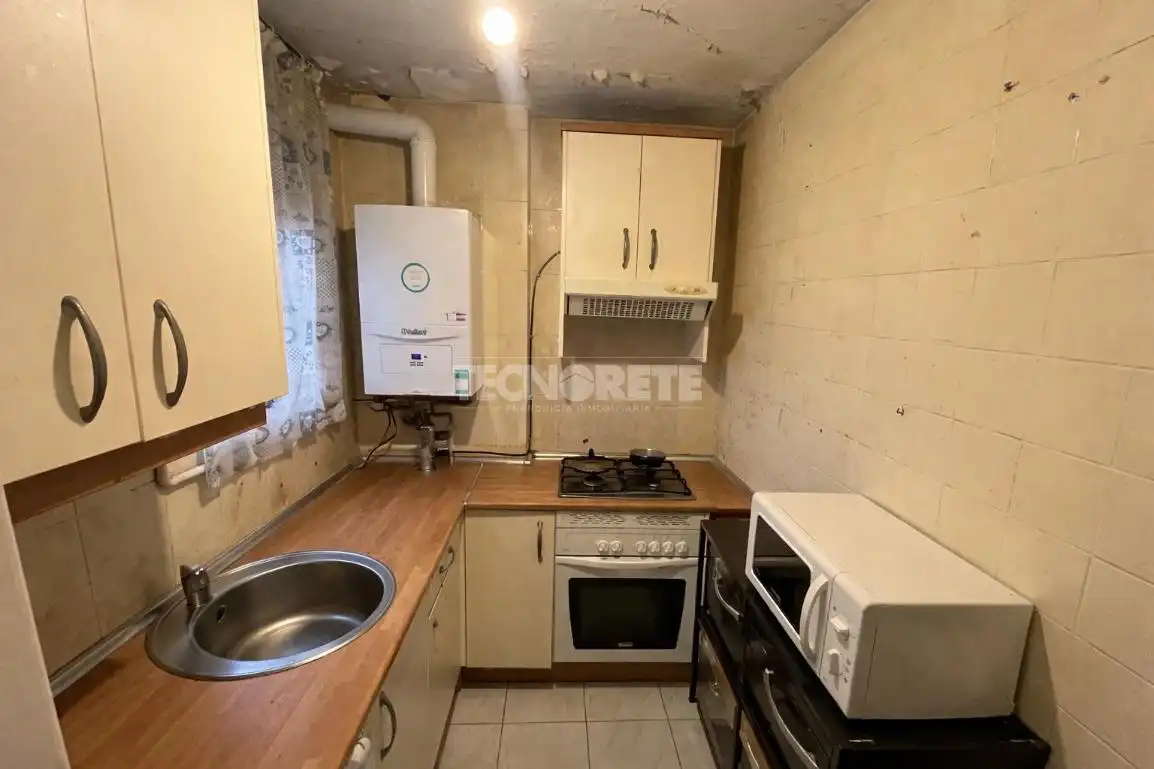 Cocina de Piso en venta en Madrid con Calefacción y Balcón