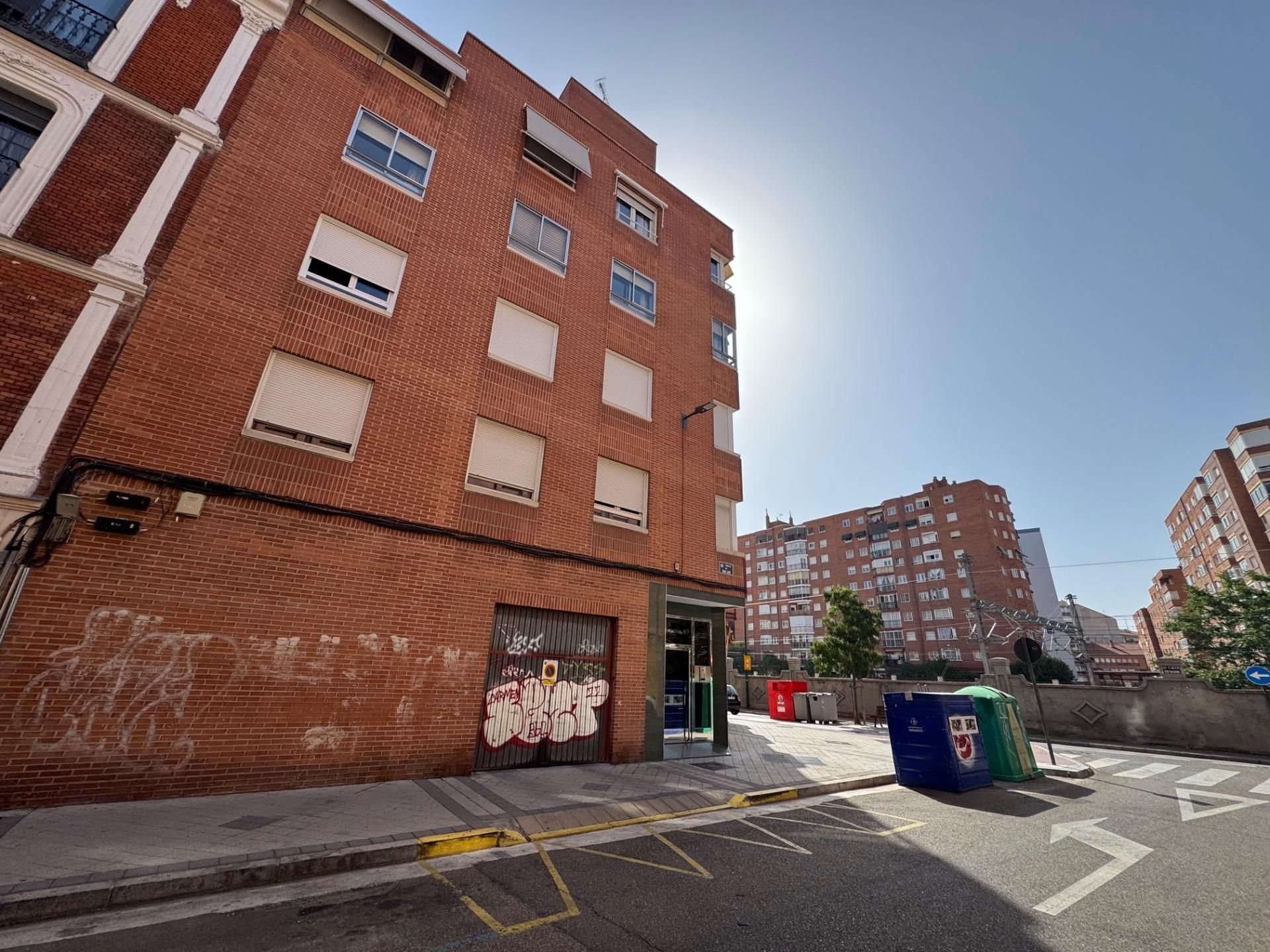 Exterior view of Flat for sale in Valladolid Capital
