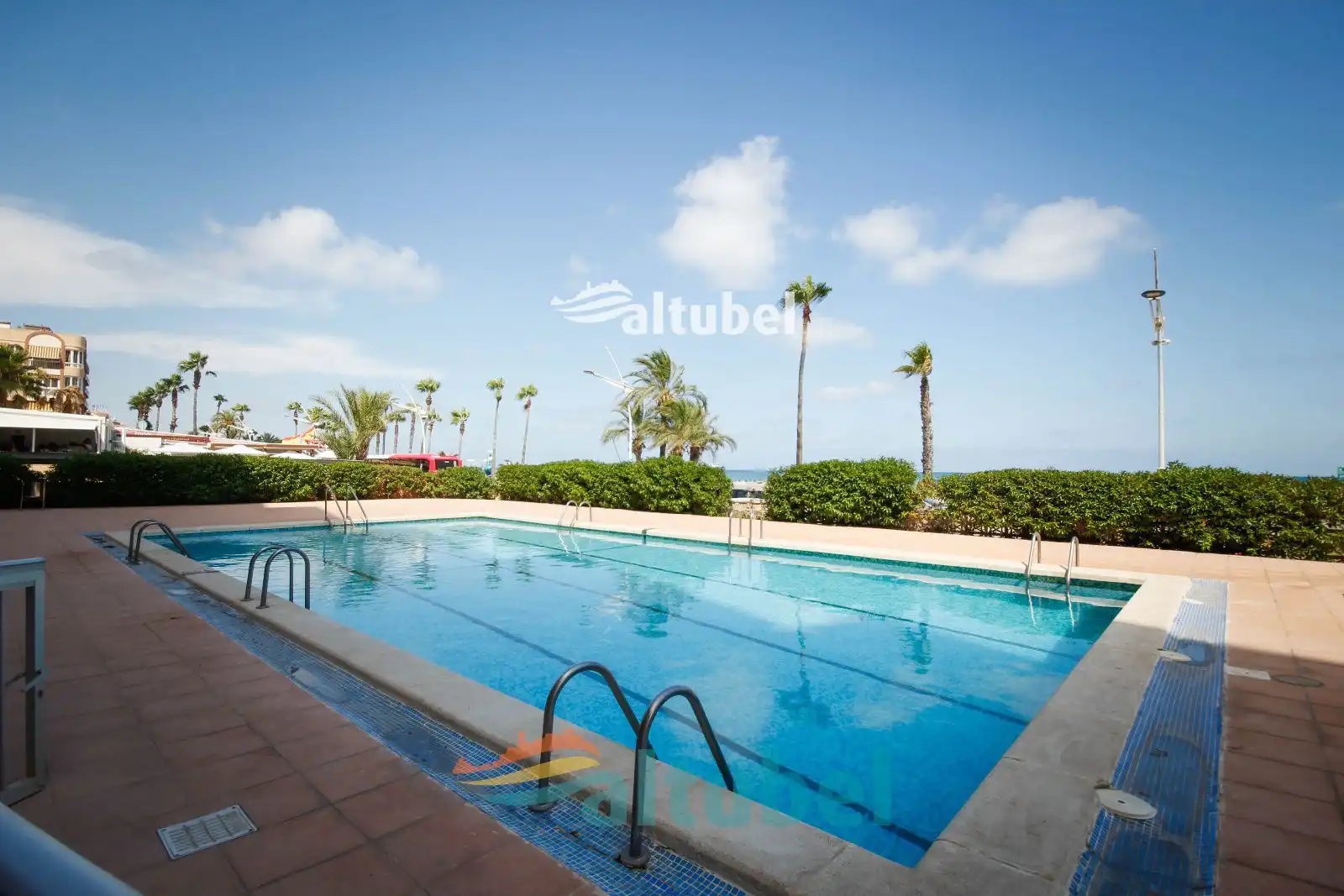 Schwimmbecken von Dachboden zum Verkauf in Peñíscola / Peníscola mit Terrasse, Schwimmbad und Möbliert
