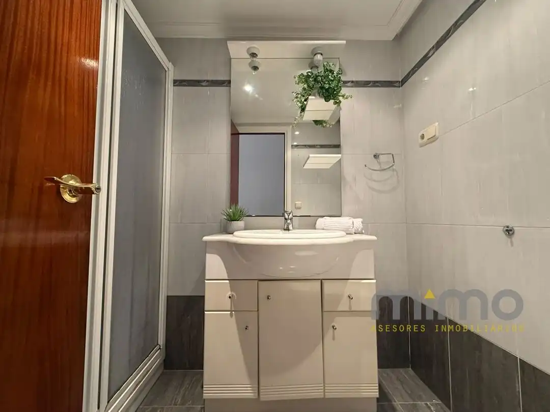 Bathroom of Flat for sale in Errenteria  with Storage room and Balcony