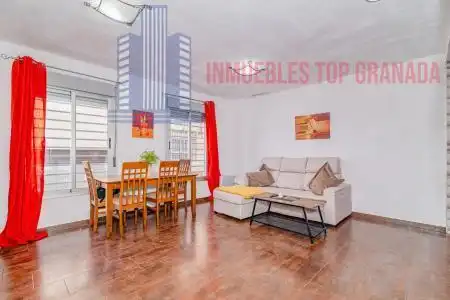 Vista exterior de Apartamento en venta en Albolote con Trastero y Piscina comunitaria