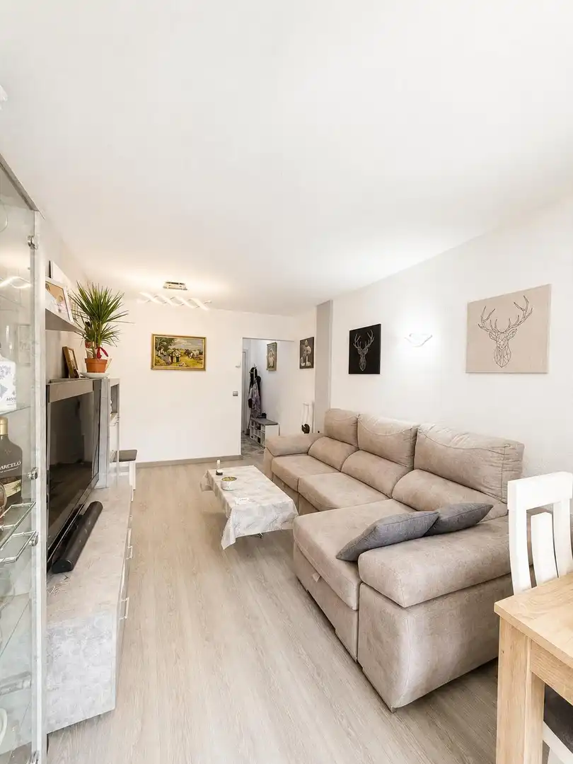 Living room of Flat for sale in Parla  with Heating, Parquet flooring and Terrace