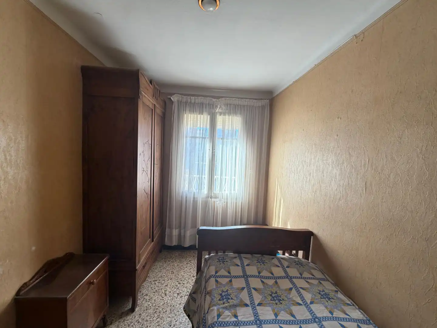 Habitación de Casa adosada en venta en Cambrils con Terraza, Amueblado y Horno
