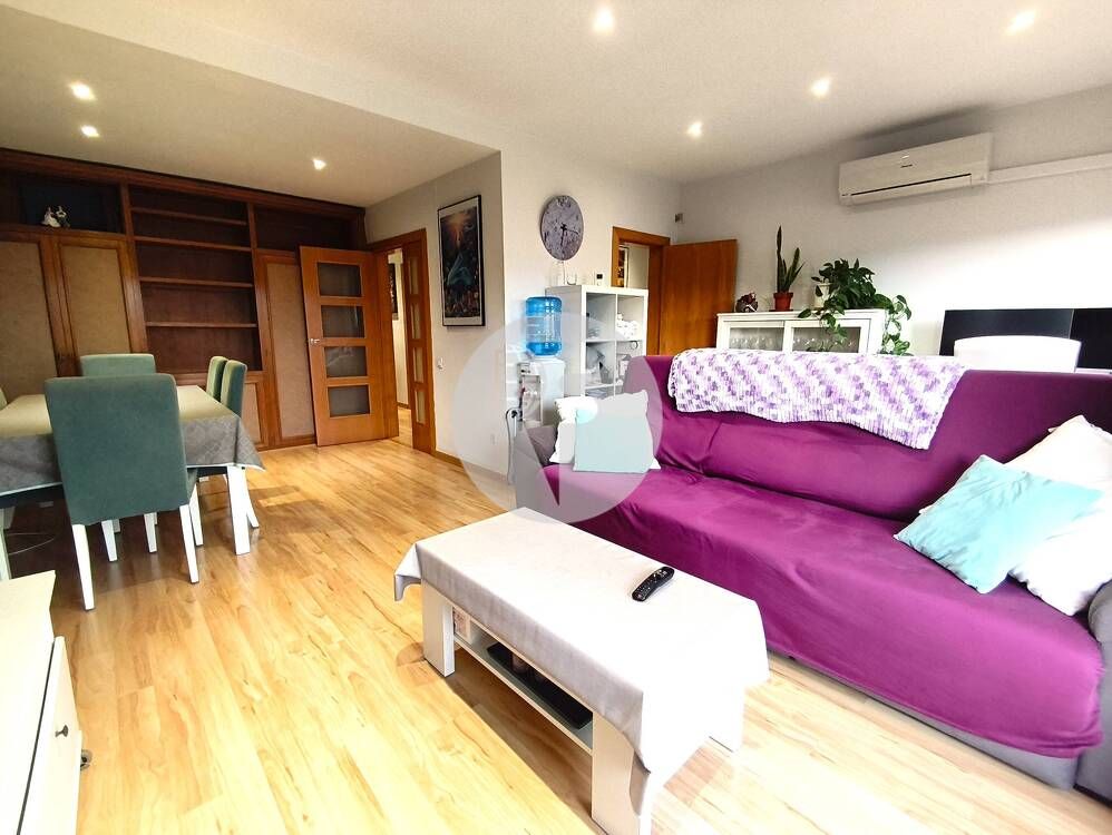 Sala de estar de Piso en venta en Terrassa con Aire acondicionado, Calefacción y Balcón